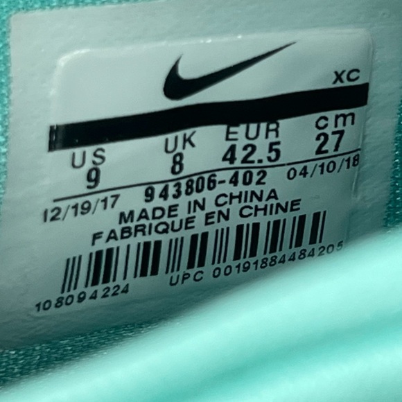 Nike Light Aqua Kyrie 4 Power Is Female Basketball Shoes Size 9 Men's - Picture 2 of 8